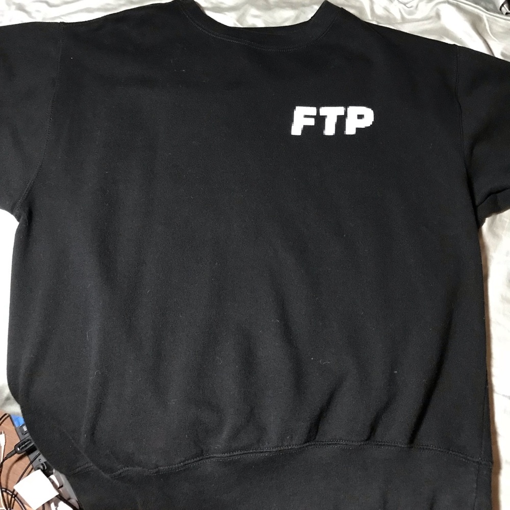 FTP pixelated Logo crewneck